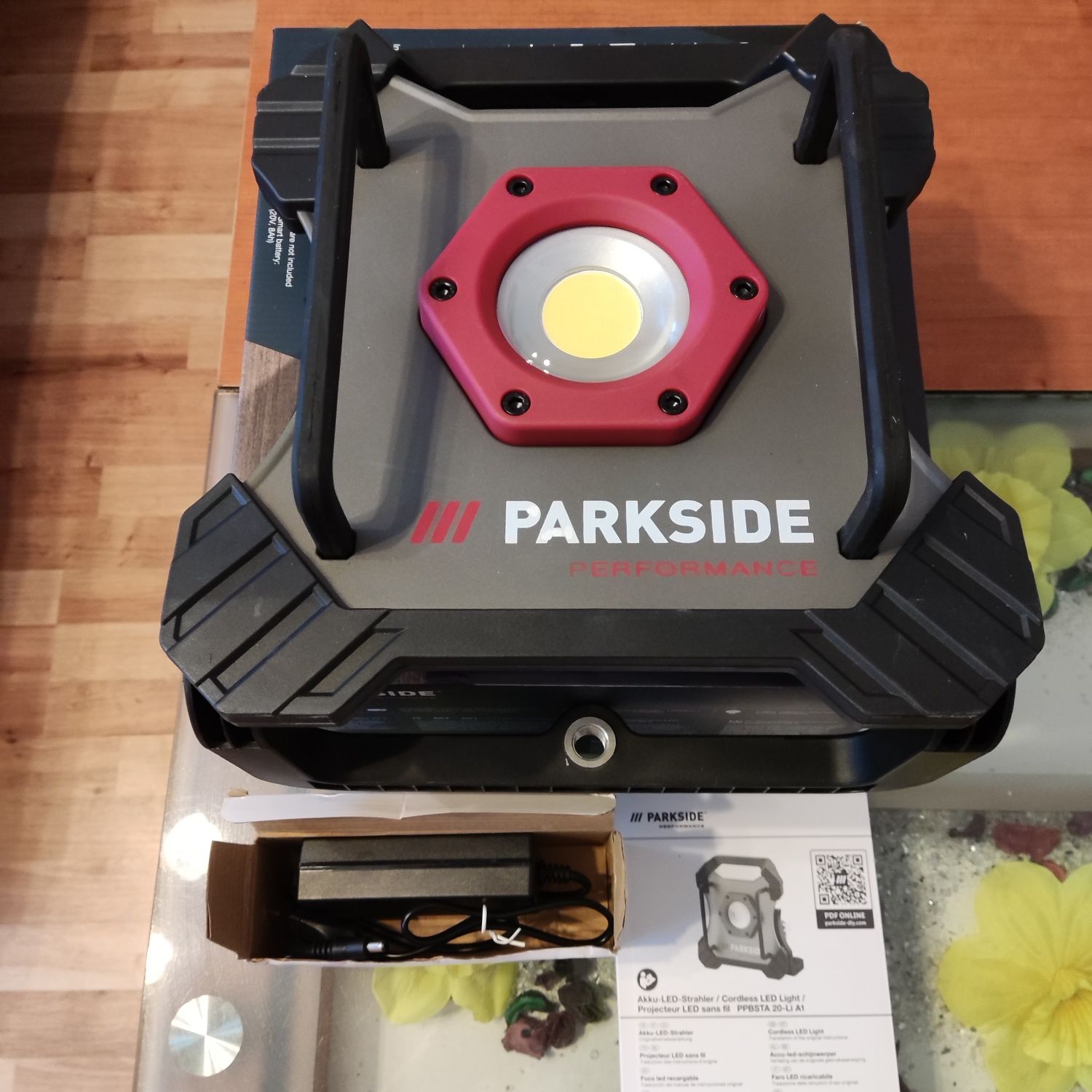 Lampa reflektor led Parkside Performance PPBSTA 20-Li A1