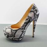 Buty czółenka na wysokim obcasie rozmiar 39