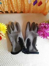 Ciepłe rękawiczki odporne na silne mrozy i wiatry