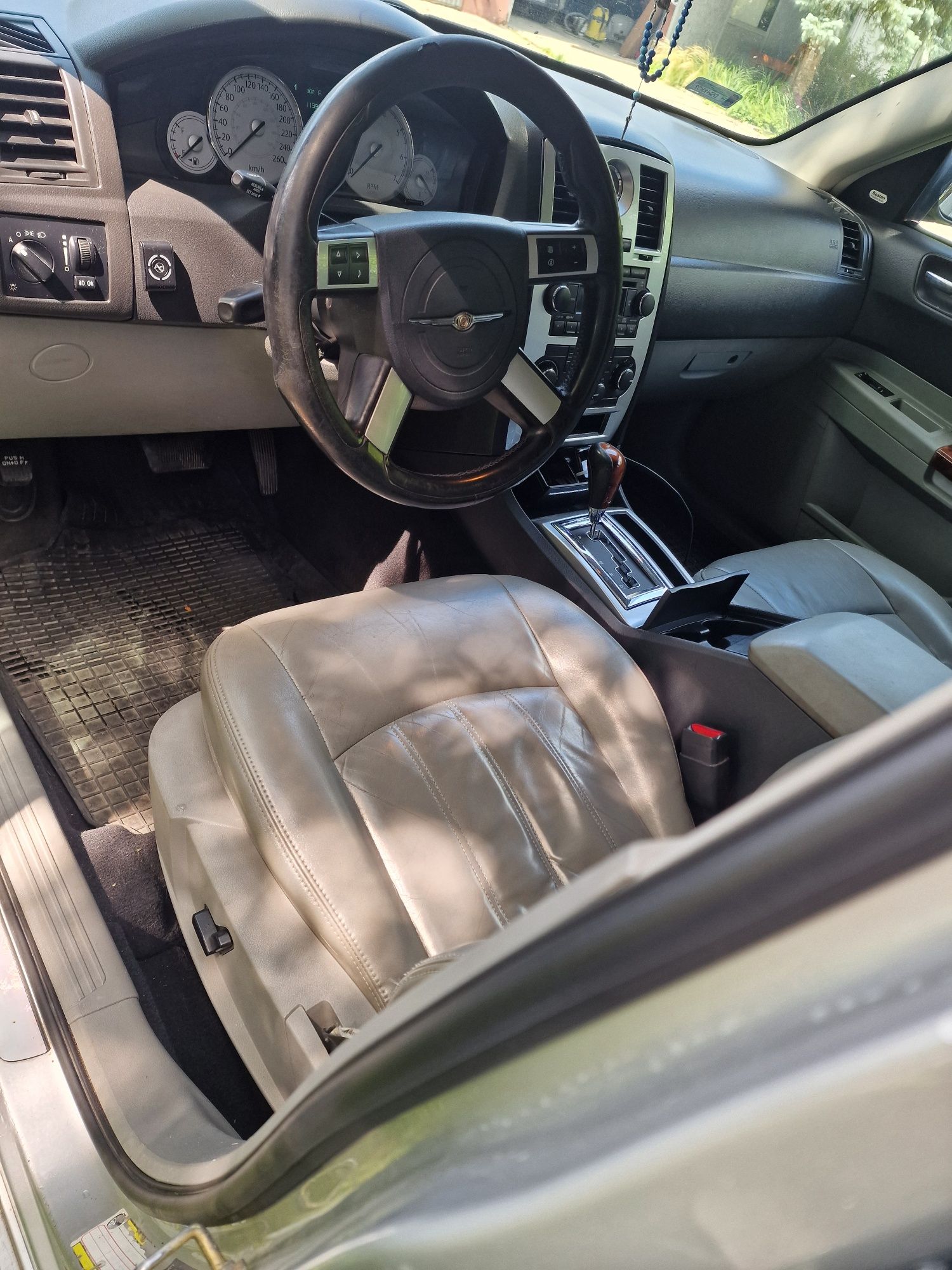 Chrysler 300C 3.5 V6 4x4 AWD LPG