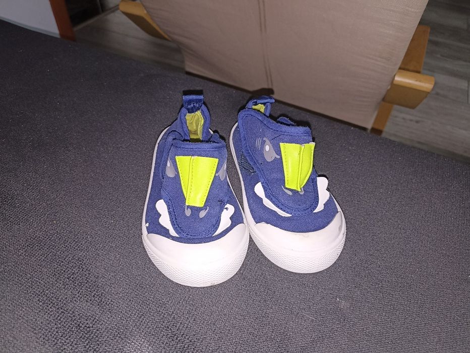 Trampki buciki chłopięce rozmiar 24 wkładka 14,5 cm