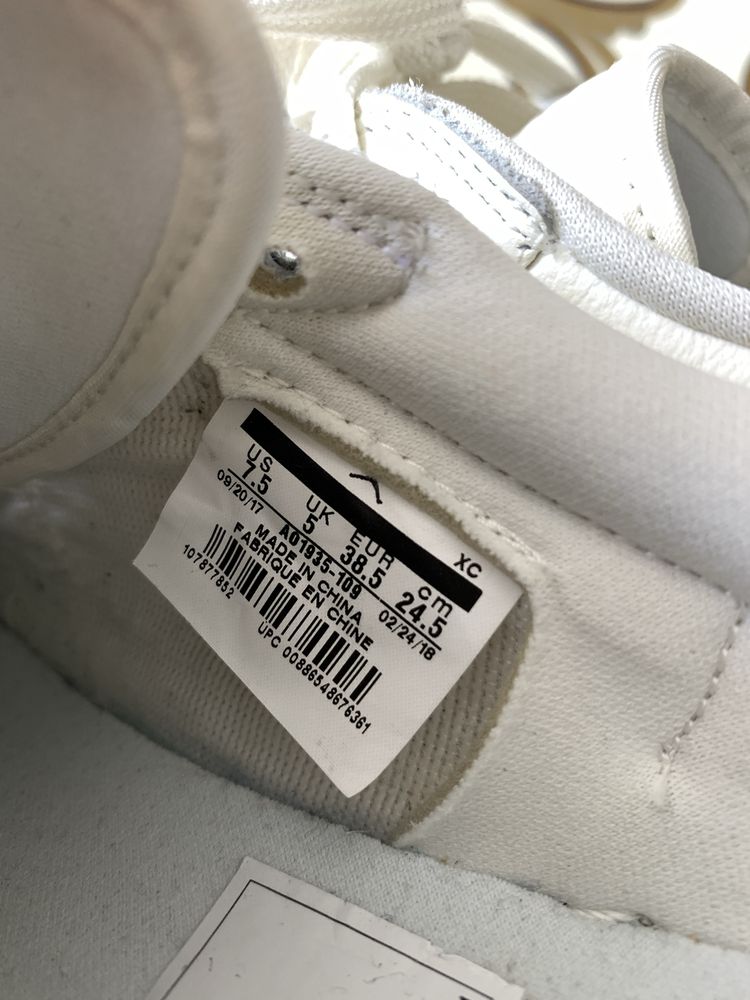Кремовые кожаные кеды кроссы кроссовки nike air jordan 1 retro 38