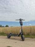 Продам білий Kukirin g4