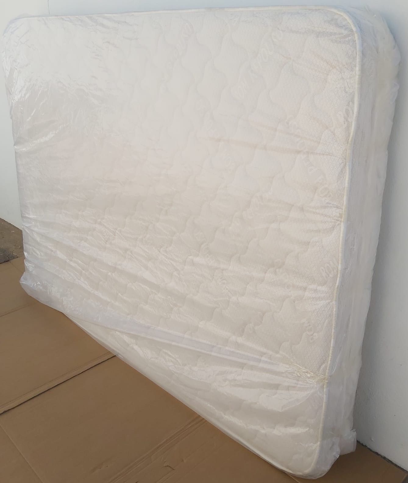 Colchão com base elevatória
