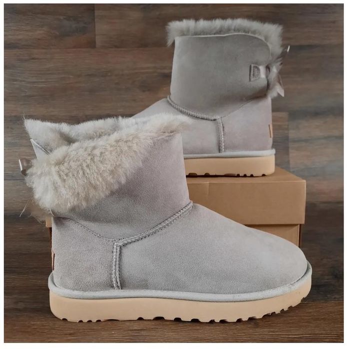 теплі, повністю натуральні угги UGG,