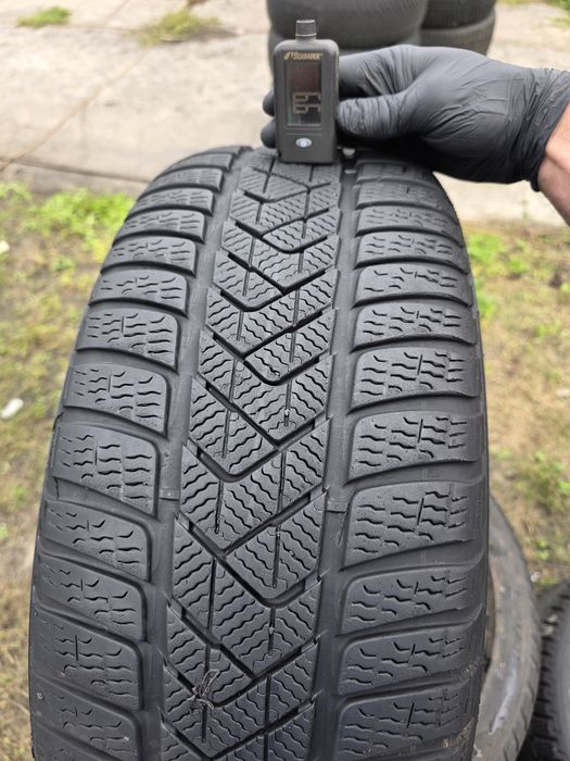 Opony zimowe 225/45R18 Komplet !