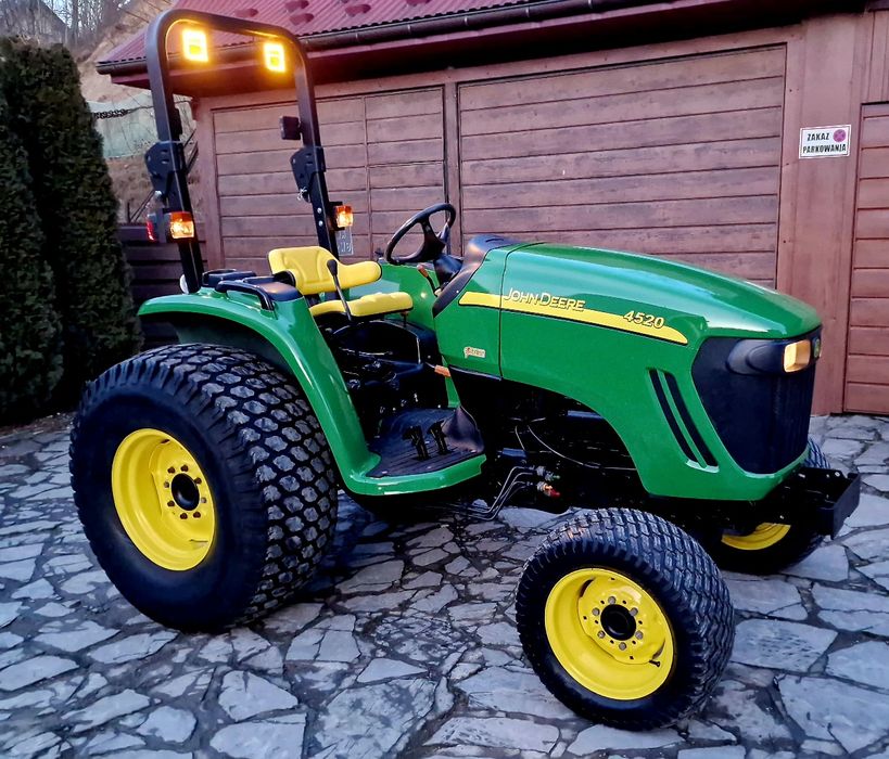 John Deere 4520 4x4 E-hydro