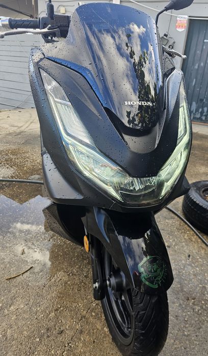 Honda pcx 2022 em ótimo estado