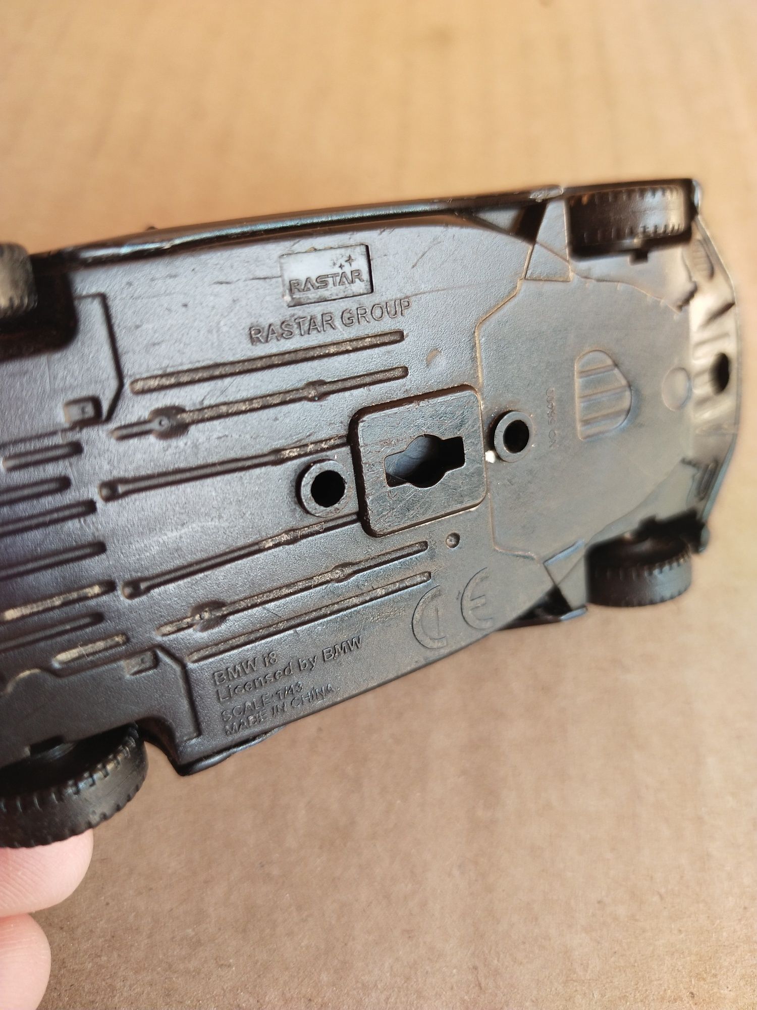 BMW i8, zabawka metalowa 1:43