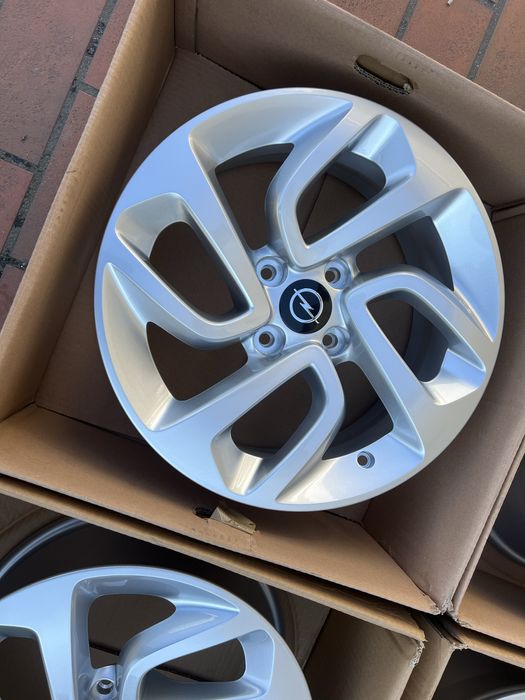 4xfelga aluminiowa 16” OPEL Crossland (4x108 ET20) - nowe