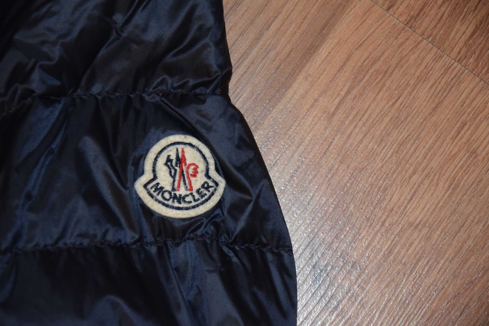 Moncler-lekka kurtka  puchowa