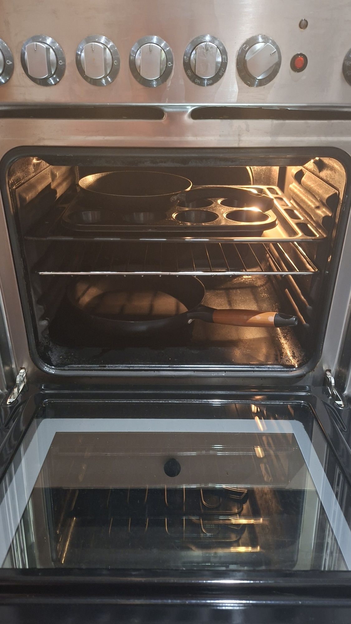 Forno elétrico e fogão a gás