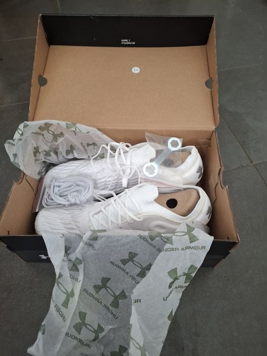 Under Armour Clone Magnetico S elite 3.0 HYB