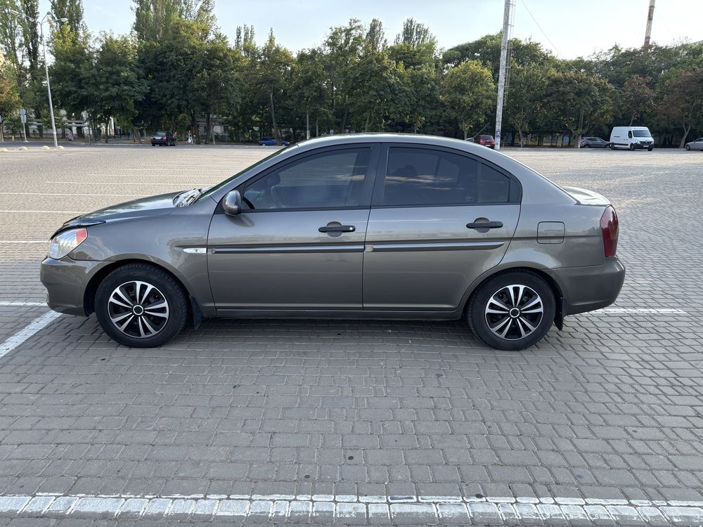 Hyundai Accent 2008 • 1.4 бензин • ухожен