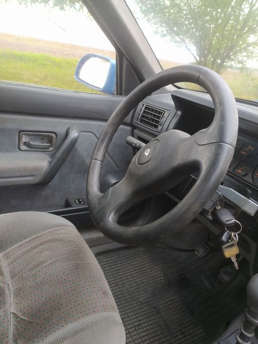 Рено 19 шамаде газ бенз 1.7