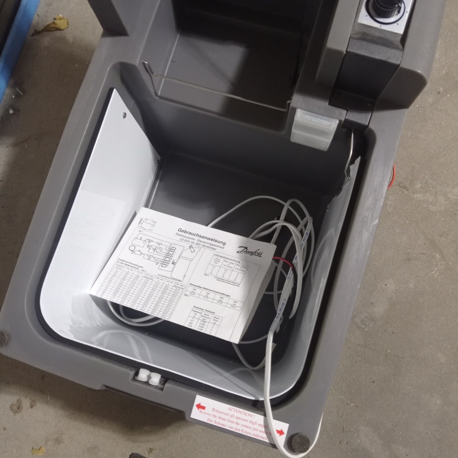 Lodówka samochodowa kompresor danfoss BD35F