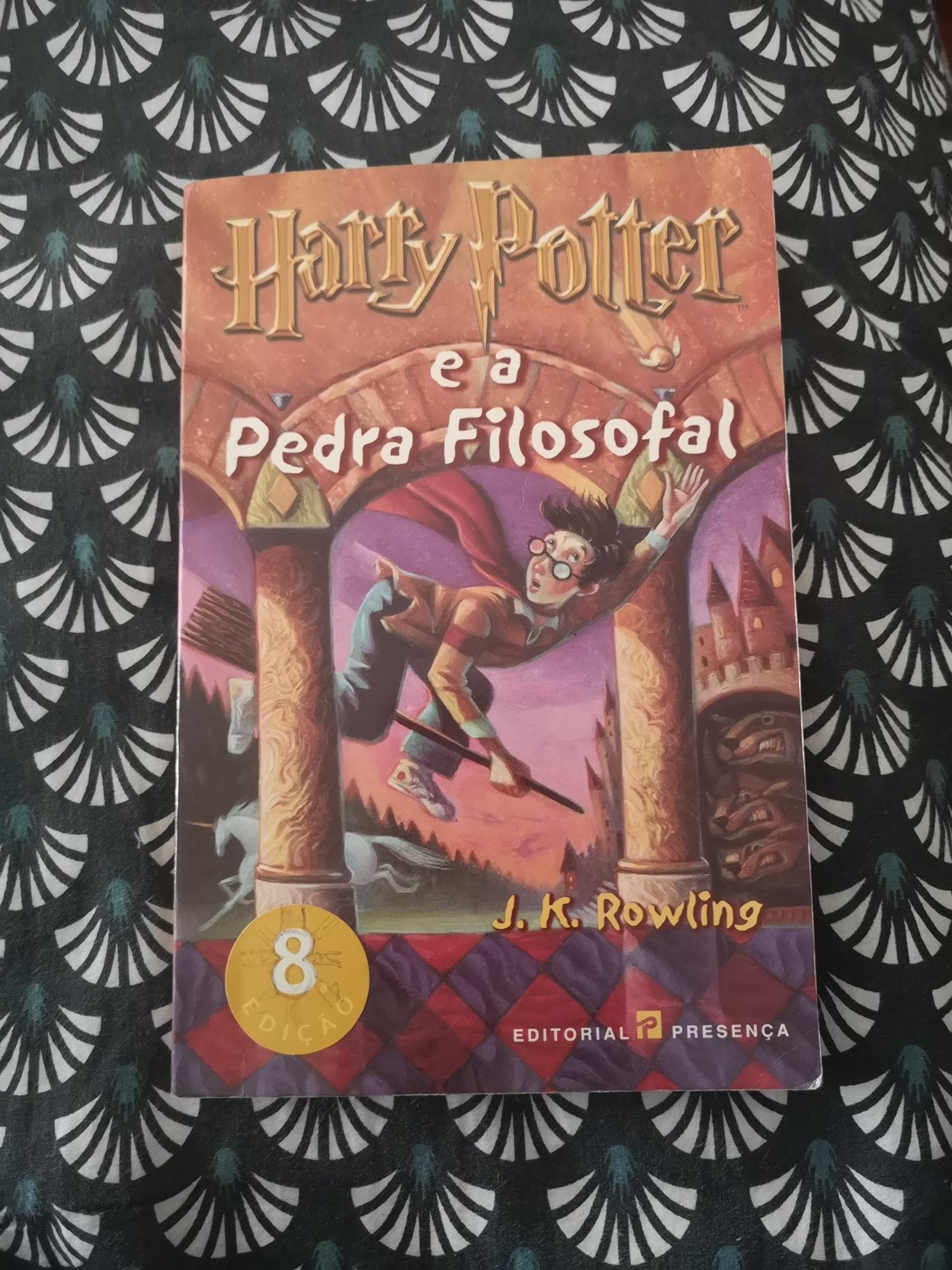 Vendo livro Harry potter