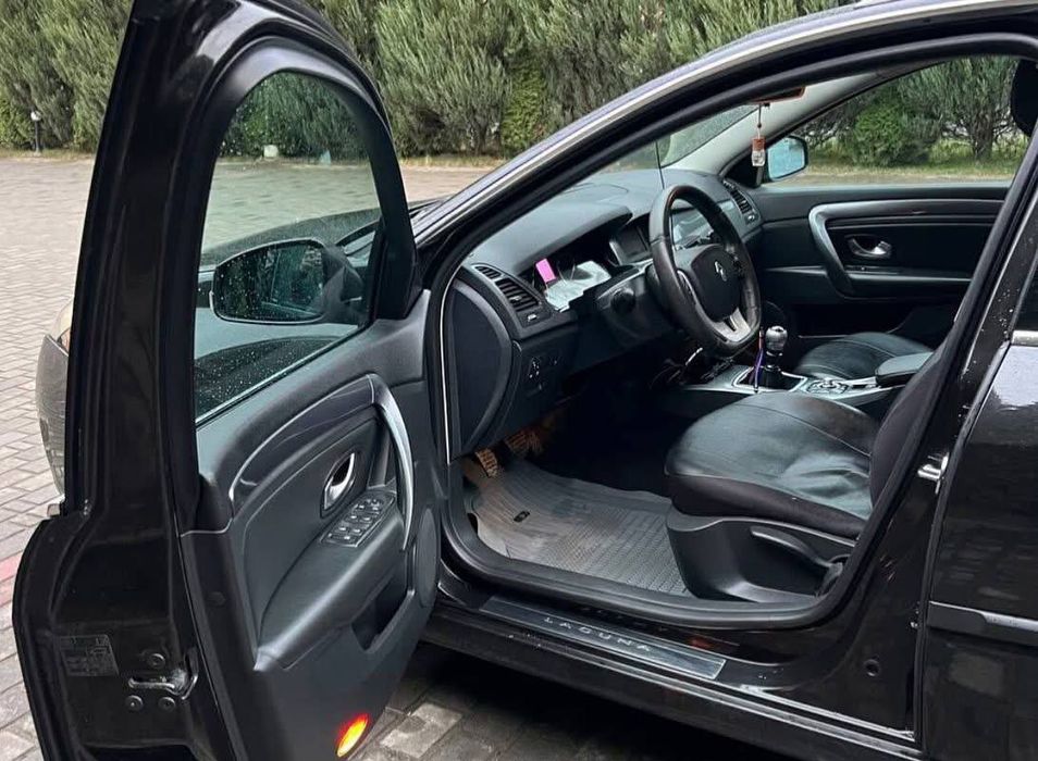 Продам машину!  Renault Laguna III ,в дуже хорошому, стані