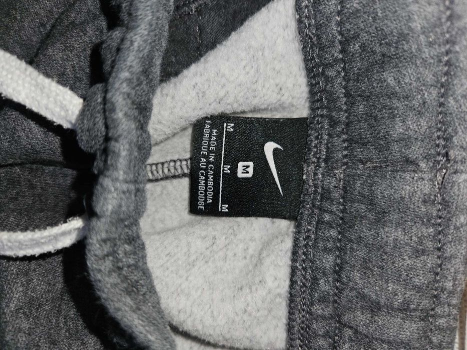 Spodnie dresowe Nike rozmiar M (unisex)