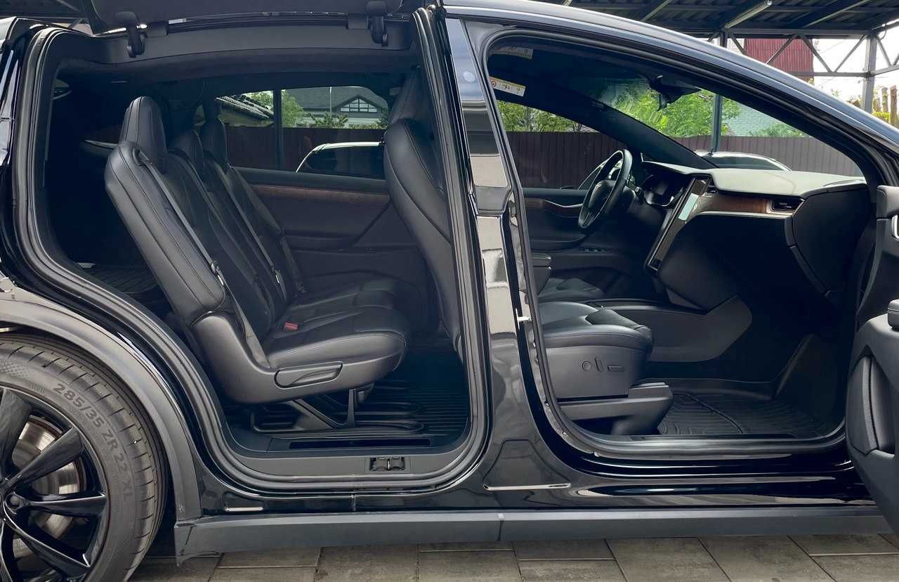 Оренда Tesla Model X Long Range Бронь Авто