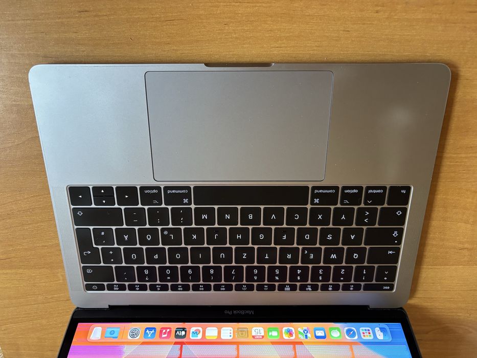 Apple Macbook Pro 13 A1708 2017 16gb 128gb на запчастини відновлення