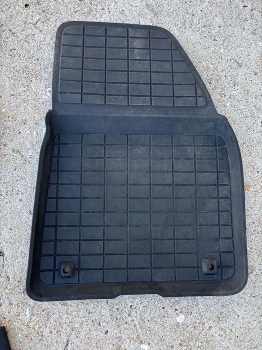 Tapetes borracha Volvo XC40 usados