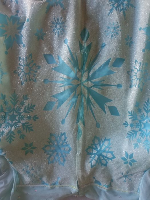 Нарядное платье   на бал (костюм принцесса Эльза)