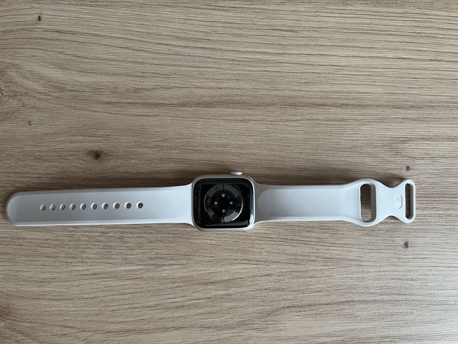 Apple Watch Series 8 – 42 mm + оригінальна коробка