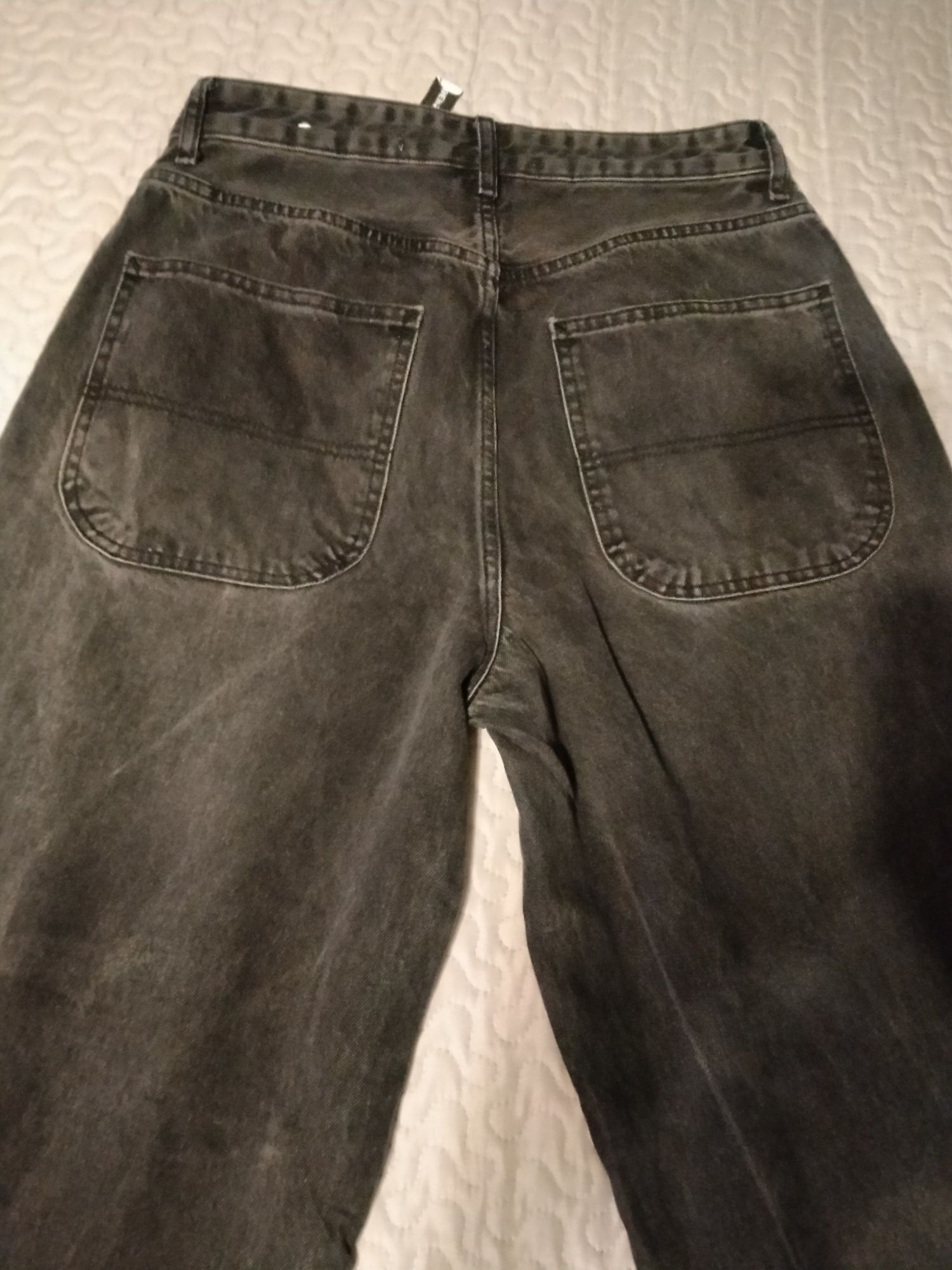 Bershka spodnie jeans baggy