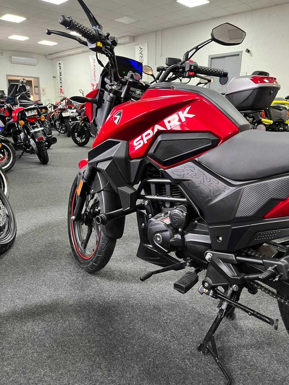 Мотоцикл SPARK SP200R-32