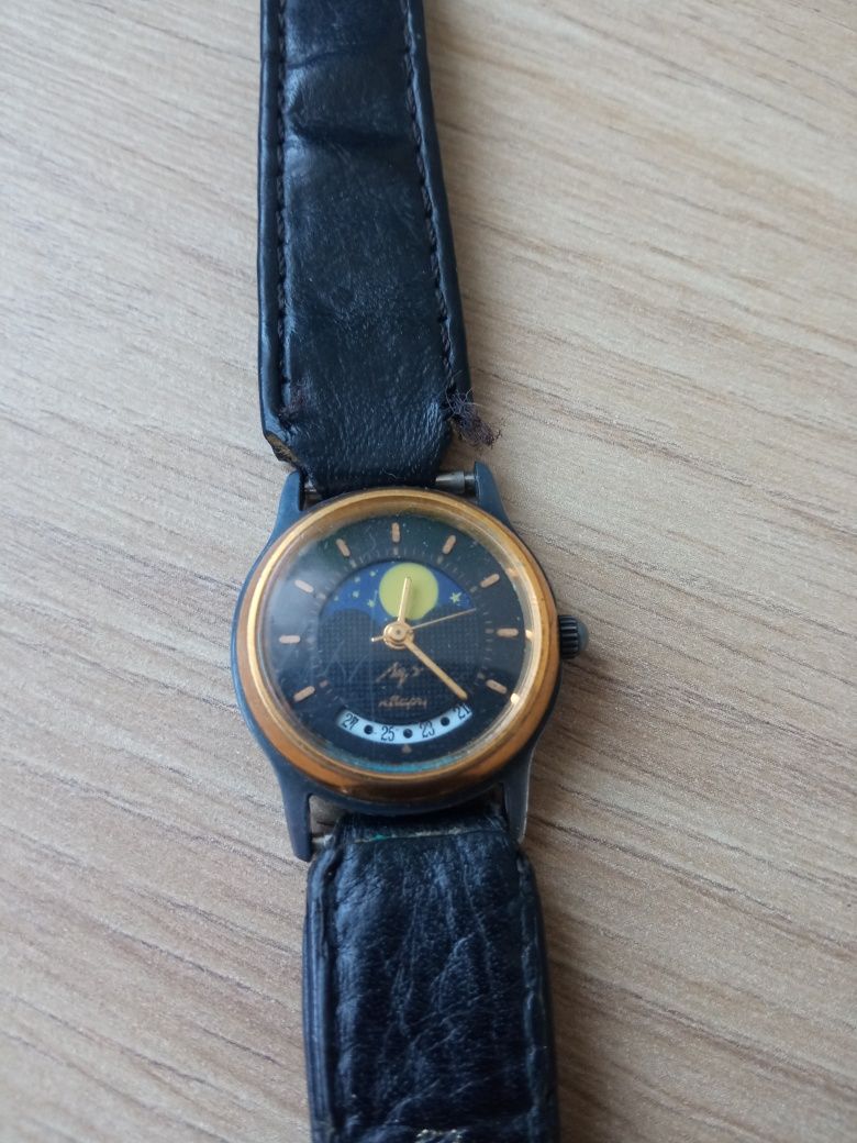 Unikat zegarek łucz z fazami księżyca damka