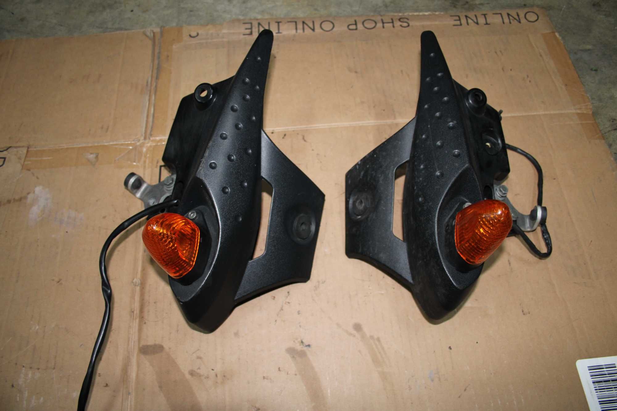 Kierunkowskaz Kierunkowskazy Osłony Błotnik Kawasaki ZX6R 636, 05-06