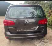 VW Sharan 2016 traseira completa