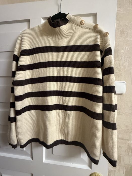 Продам светр,джемпер