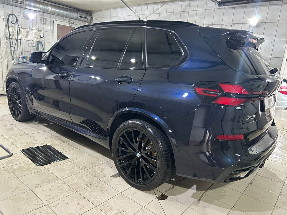 Продам BMW X5 2024