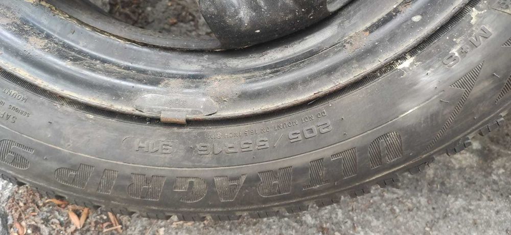 Koła stalowe Dacia Sandero Stepway 2(2012-) zima Goodyear Ultragrip 9