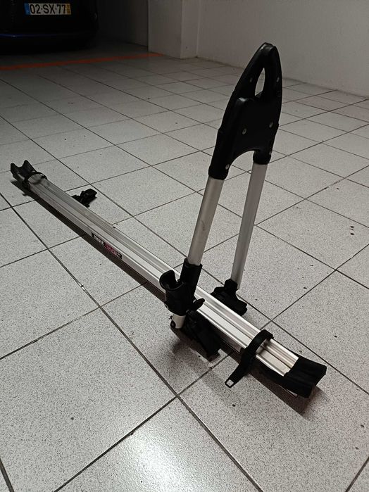 Suporte Thule para bicicletas em bom estado