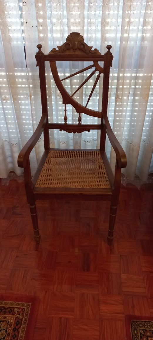 Cadeira em palhinha