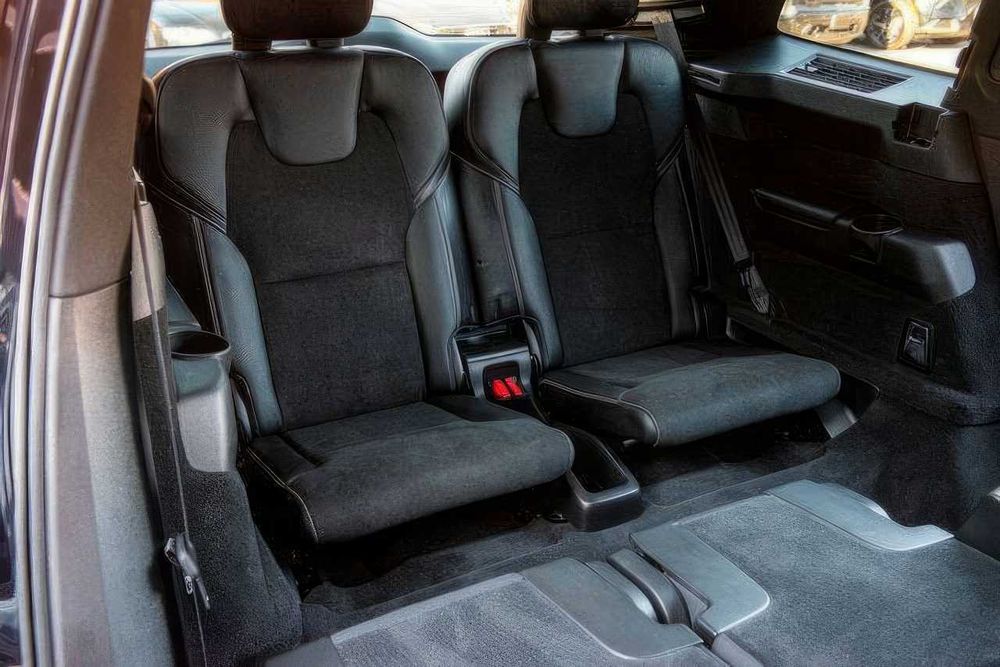 Volvo XC90 T6 R-Design      2018