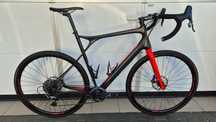 Rower gt grade pro carbon hydraulika trek, specialized, cannondale