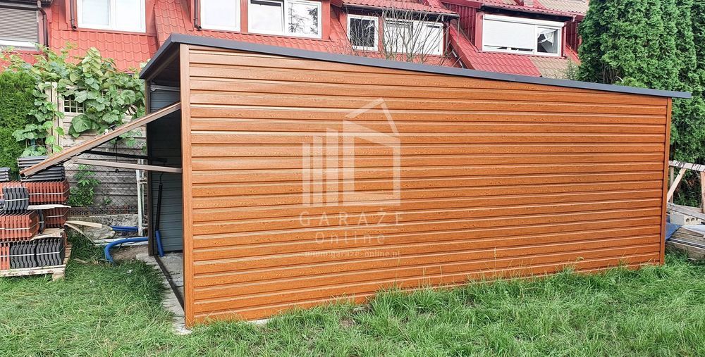 GARAŻ BLASZANY 3x5 poziom spad tył  Brama uchylna  drewnopodobny ID85