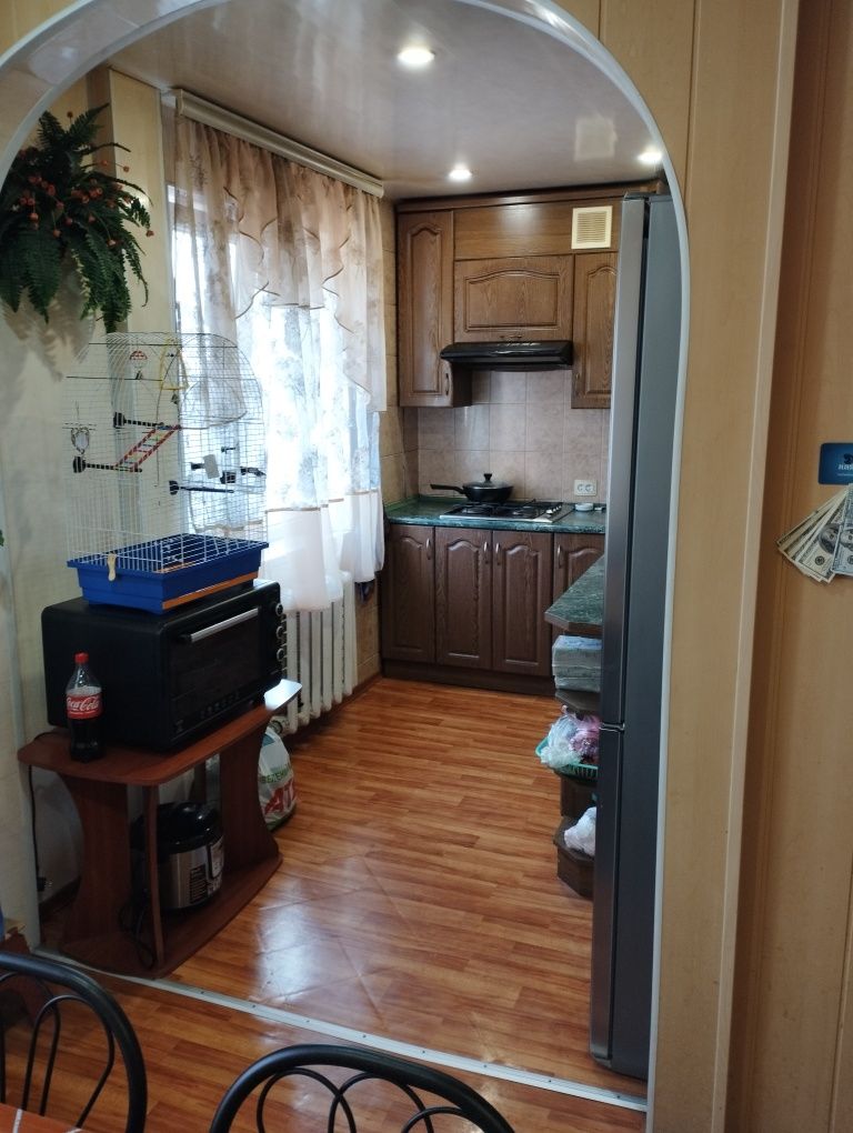 Продам 4х комнатную квартиру