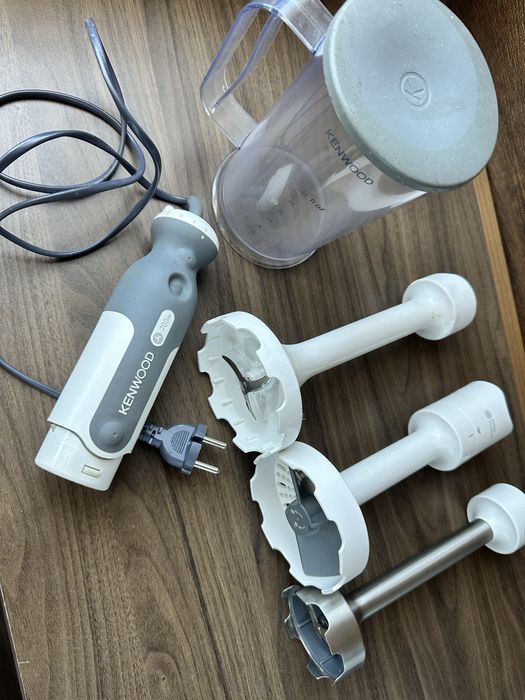 Продам Блендер Kenwood  700W