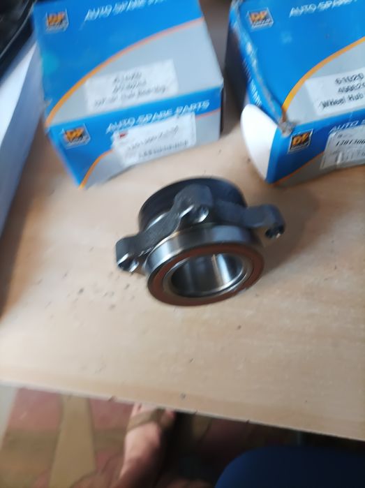 Łożysko koła przód Ford Transit