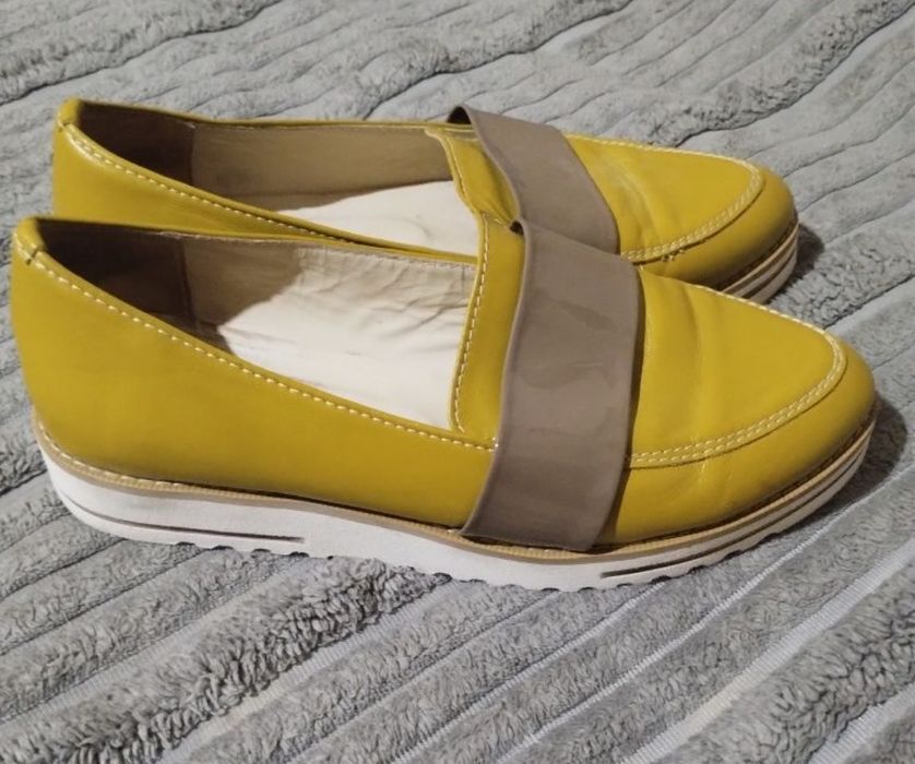 Шкіряні лофери туфлі