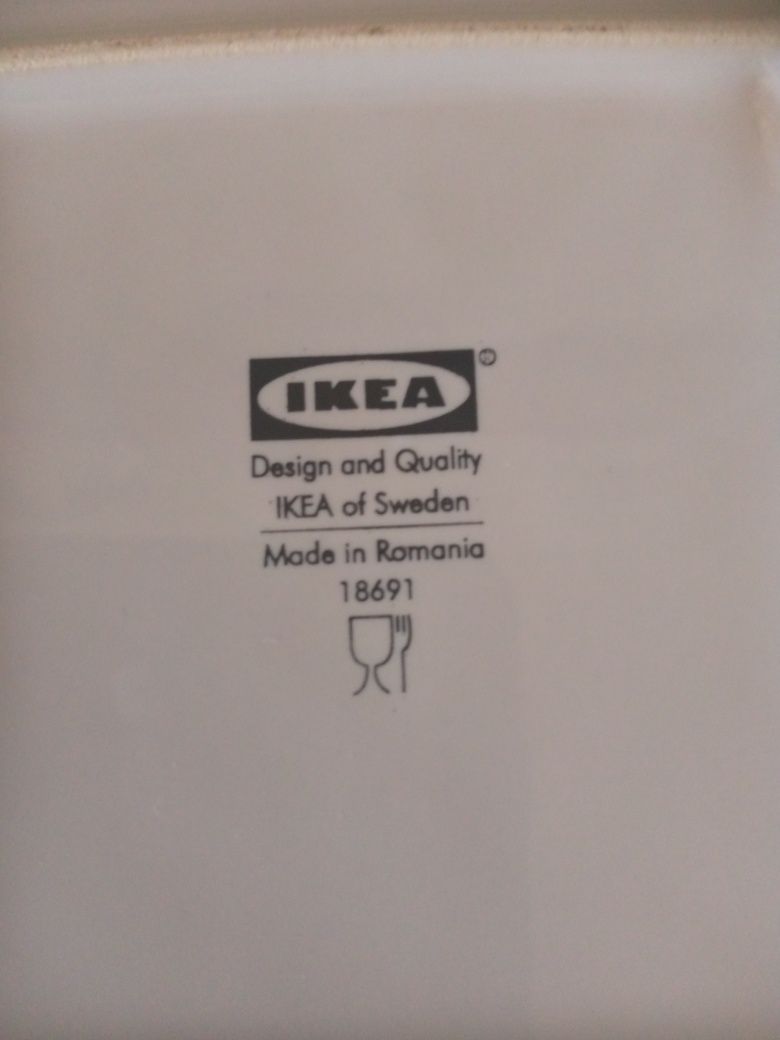Тарелка квадратная Ikea Vardera. Нова.