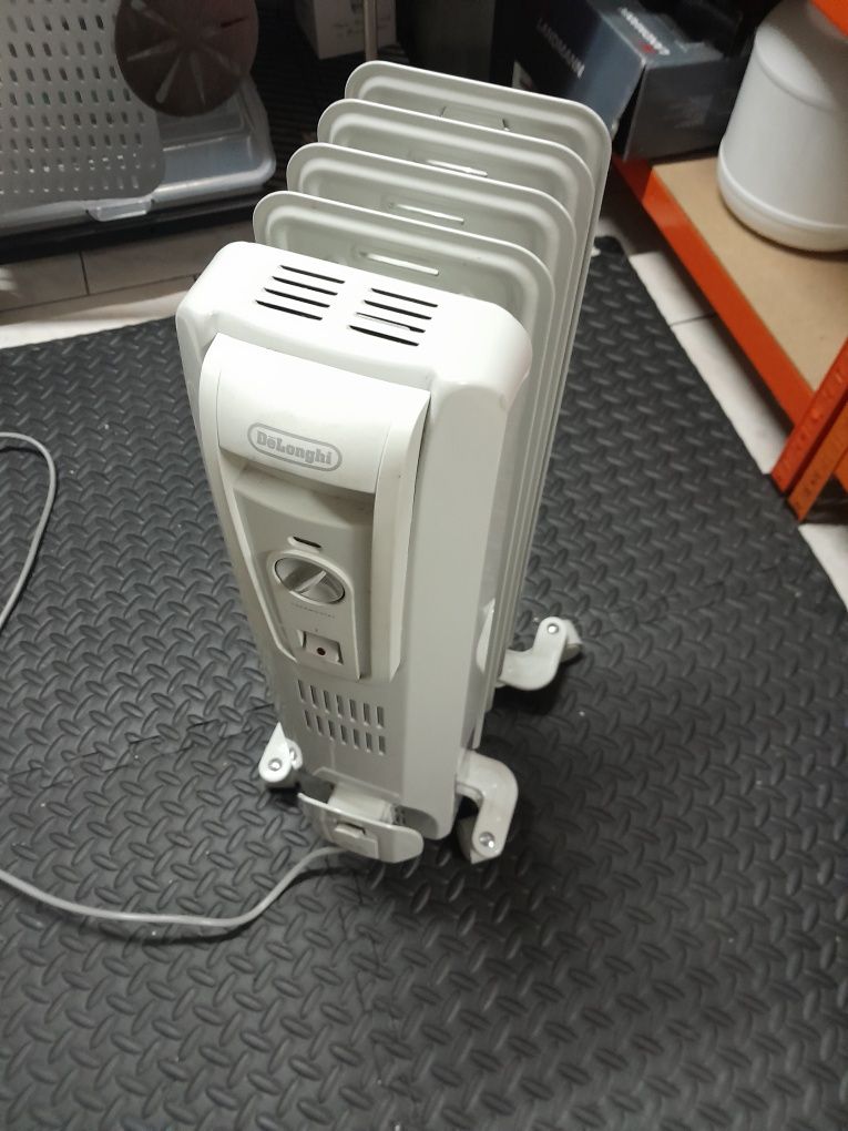 Grzejnik olejowy delonghi