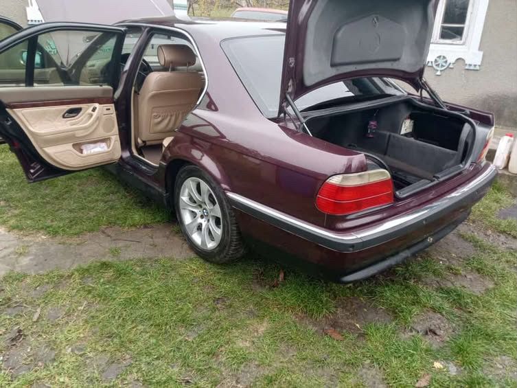 BMW продам в гарному стані