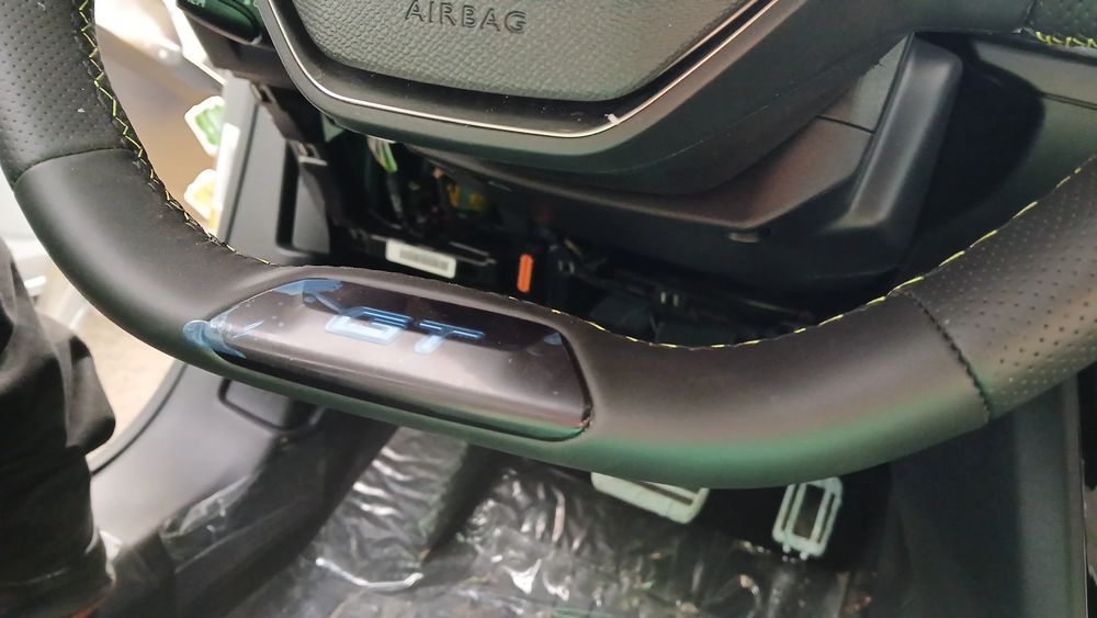 Volante de direção PEUGEOT 2008 II (U_)