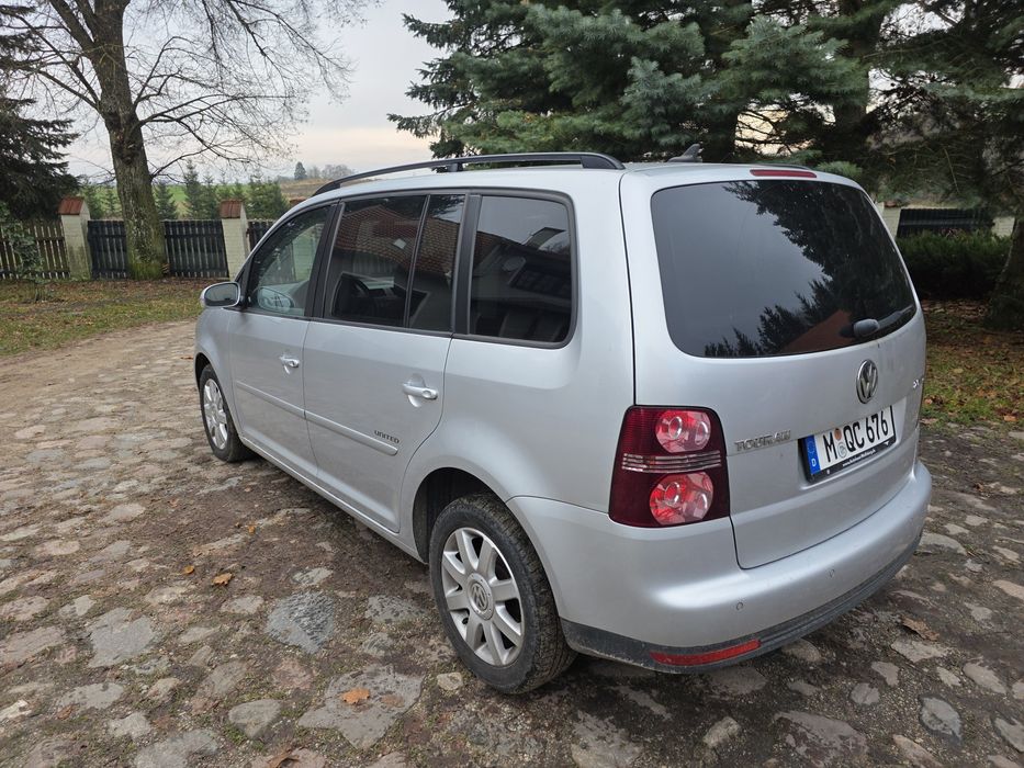 Vw touran 7 osobowy klima